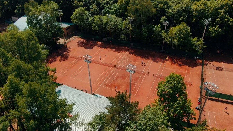 Открытые грунтовые корты теннисного клуба Спартак Москва