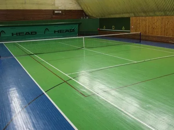 Теннисный корт Play Tennis