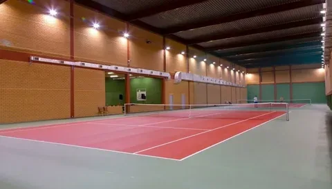 Теннисный корт ГАЛЕРЕЯ